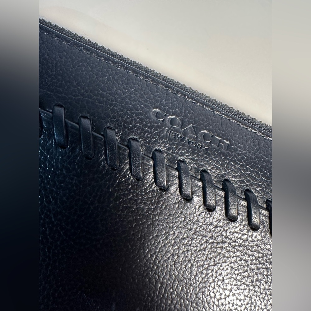 Coach Vintage Black Leather Zip Wallet - Picture 8 of 15